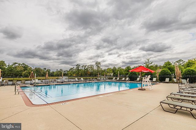 18 LEWIS DR, Mays Landing, NJ 08330