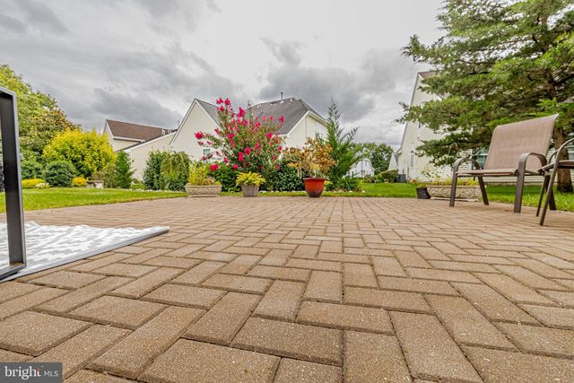 18 LEWIS DR, Mays Landing, NJ 08330