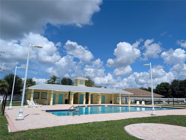 1122 SHARED PASSION STREET, Ruskin, FL 33570