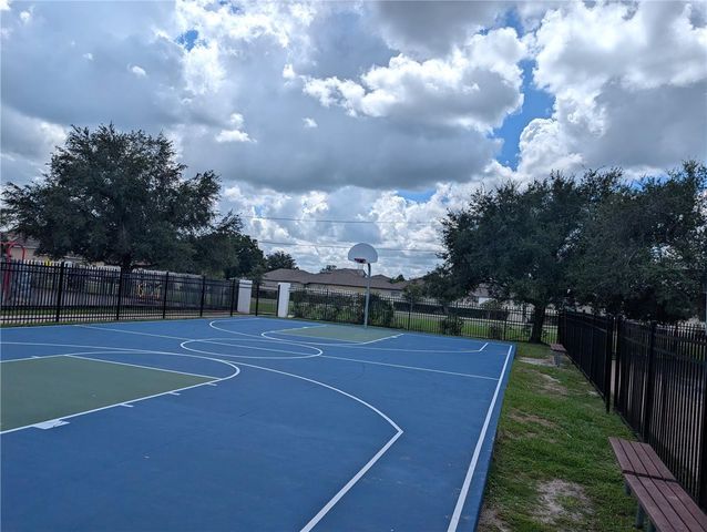 1122 SHARED PASSION STREET, Ruskin, FL 33570