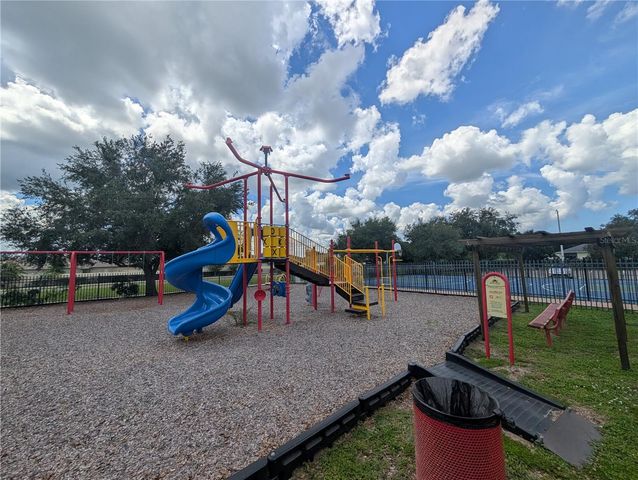 1122 SHARED PASSION STREET, Ruskin, FL 33570