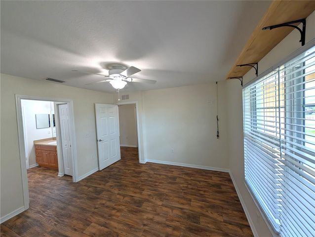 1122 SHARED PASSION STREET, Ruskin, FL 33570