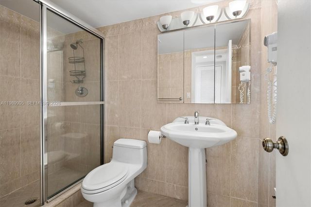 5001 Collins Ave 9H, Miami Beach, FL 33140