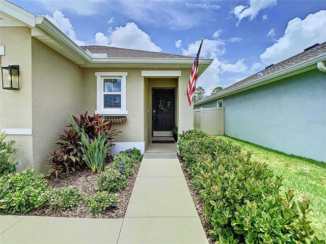 7737 SAIL CLOVER LANE, Zephyrhills, FL 33540