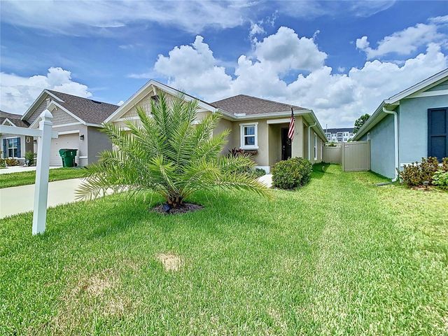 7737 SAIL CLOVER LANE, Zephyrhills, FL 33540