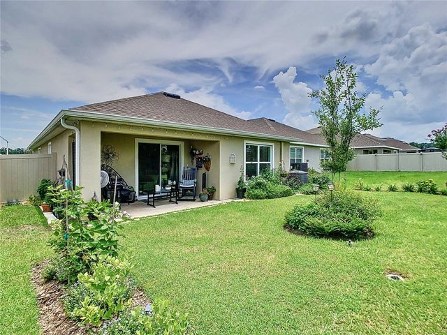 7737 SAIL CLOVER LANE, Zephyrhills, FL 33540