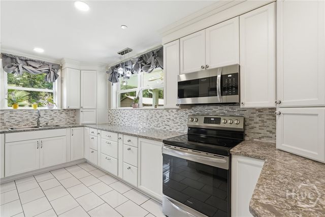 75 Azalea Road, Midway, GA 31320
