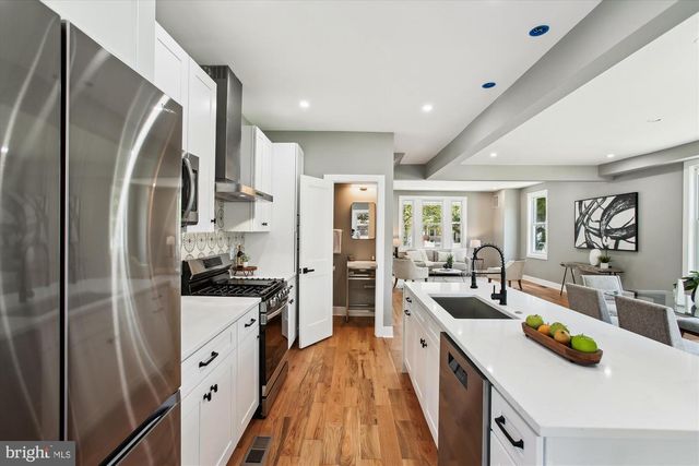 1014 KEARNY STREET, Washington, DC 20017