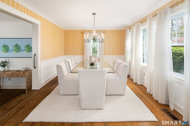 231 Roxbury Road, Stamford, CT 06902