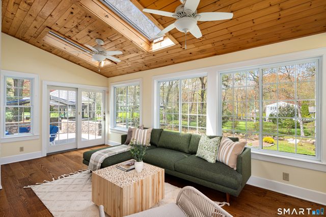 231 Roxbury Road, Stamford, CT 06902