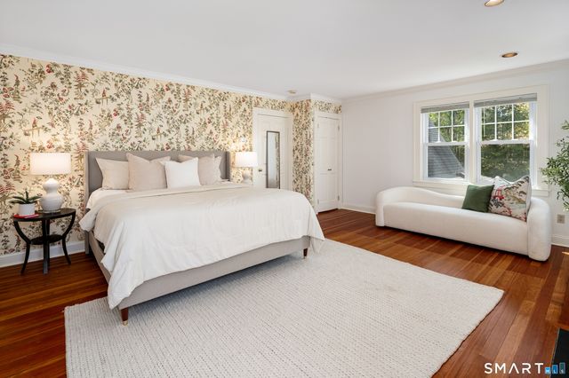 231 Roxbury Road, Stamford, CT 06902