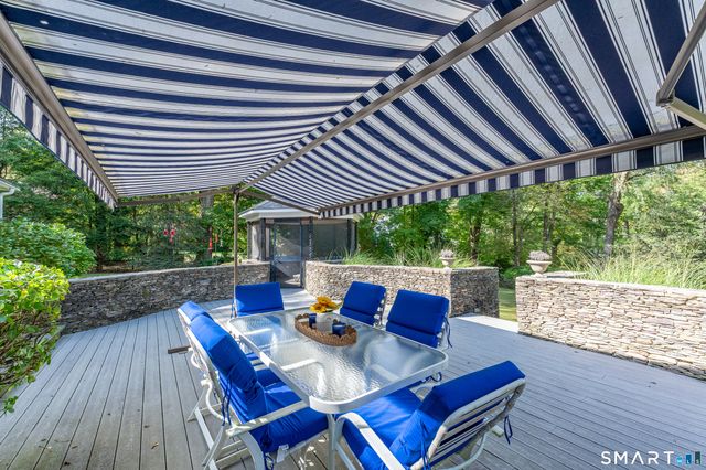 231 Roxbury Road, Stamford, CT 06902