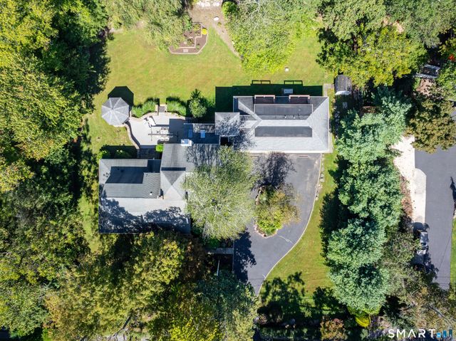 231 Roxbury Road, Stamford, CT 06902