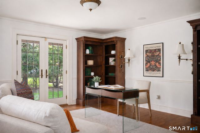 231 Roxbury Road, Stamford, CT 06902