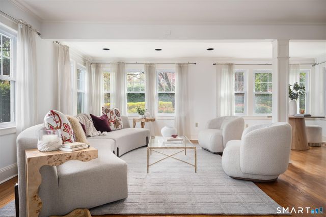 231 Roxbury Road, Stamford, CT 06902