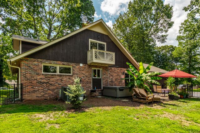 315 Raintree Dr, Hendersonville, TN 37075