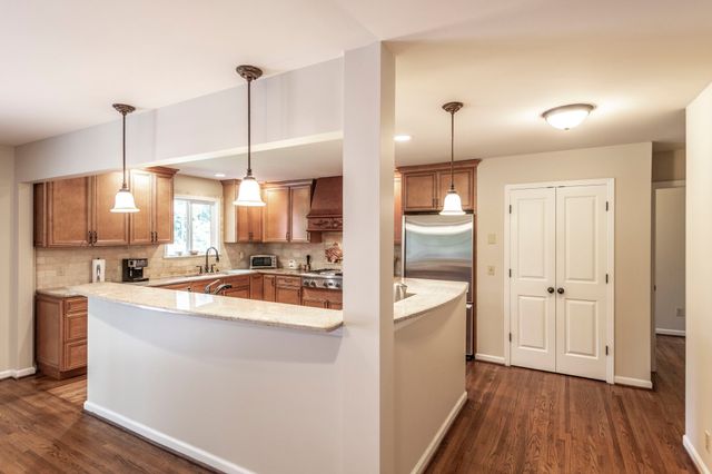 315 Raintree Dr, Hendersonville, TN 37075