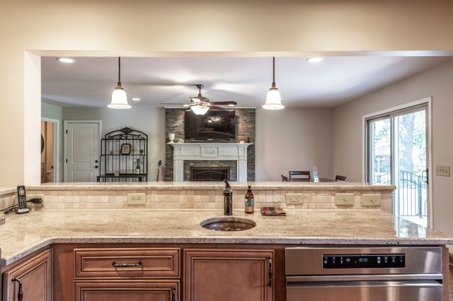 315 Raintree Dr, Hendersonville, TN 37075