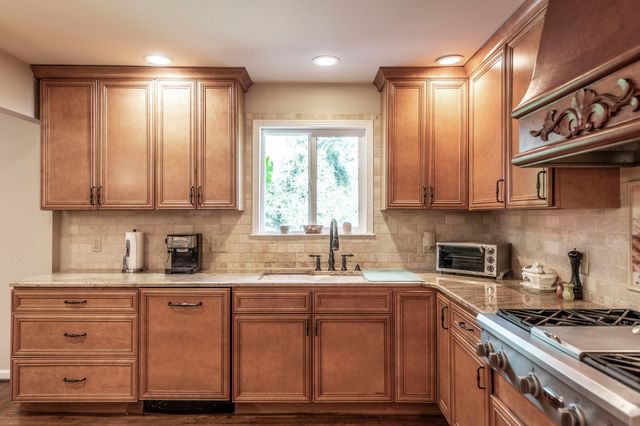 315 Raintree Dr, Hendersonville, TN 37075