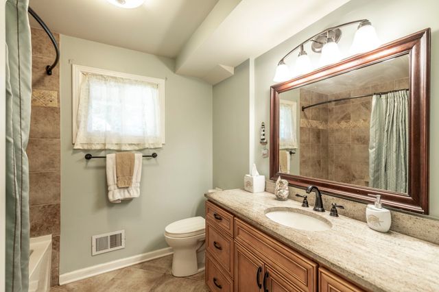 315 Raintree Dr, Hendersonville, TN 37075
