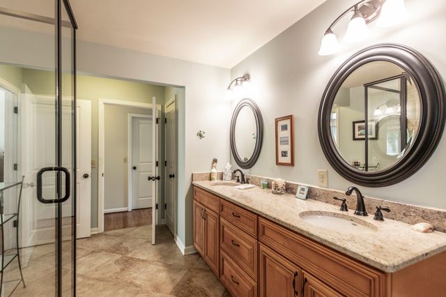 315 Raintree Dr, Hendersonville, TN 37075