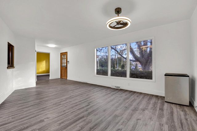 3850 W College AVENUE, Greenfield, WI 53221