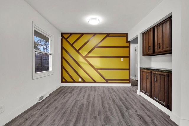 3850 W College AVENUE, Greenfield, WI 53221