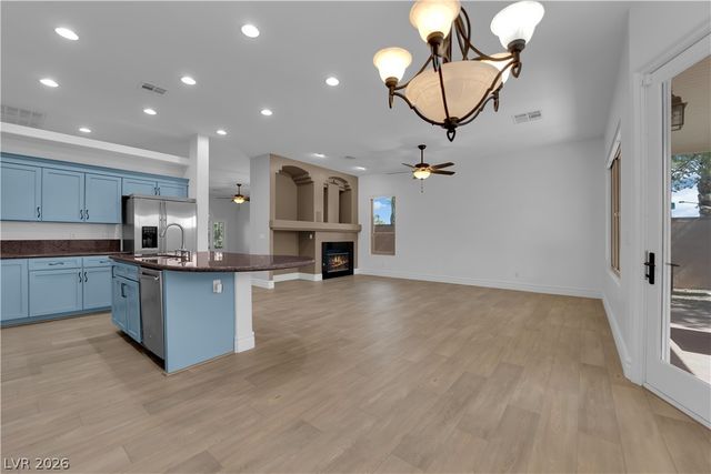 801 White Falcon Street, Las Vegas, NV 89144