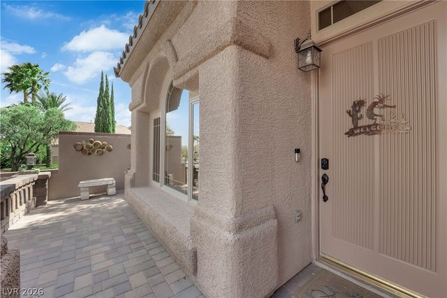 801 White Falcon Street, Las Vegas, NV 89144