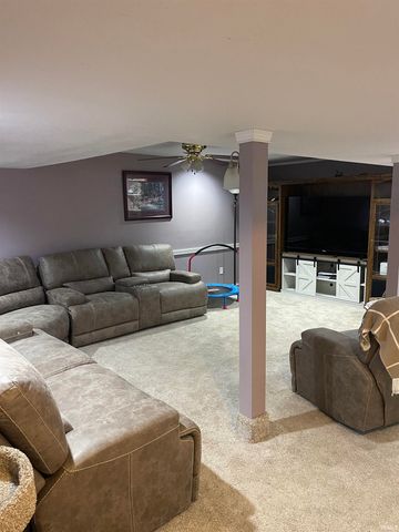 4121 Ort Drive, Woodburn, IN 46797