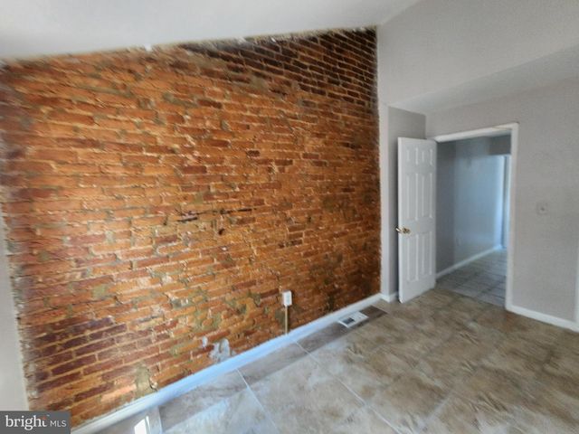605 S BRADFORD ST, Baltimore, MD 21224