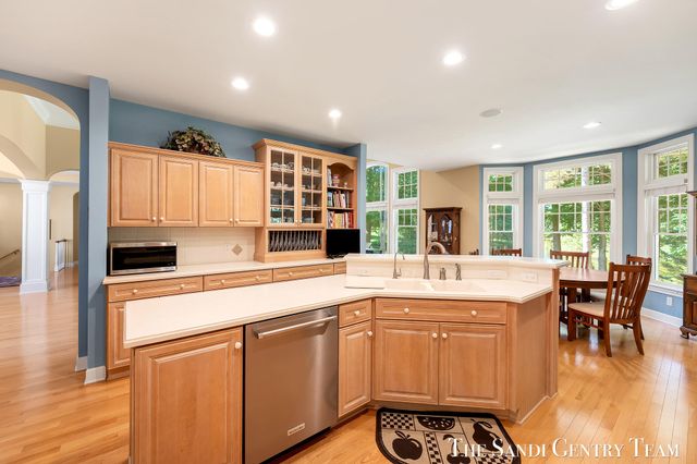 18090 Wildwood Springs Parkway, Spring Lake Twp, MI 49456