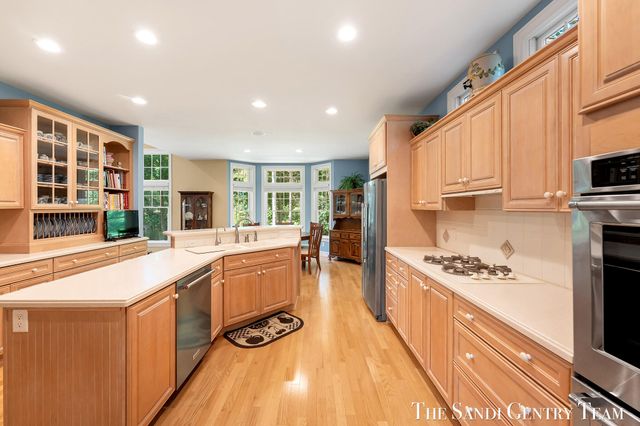 18090 Wildwood Springs Parkway, Spring Lake Twp, MI 49456