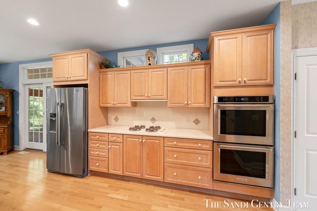 18090 Wildwood Springs Parkway, Spring Lake Twp, MI 49456