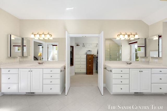 18090 Wildwood Springs Parkway, Spring Lake Twp, MI 49456