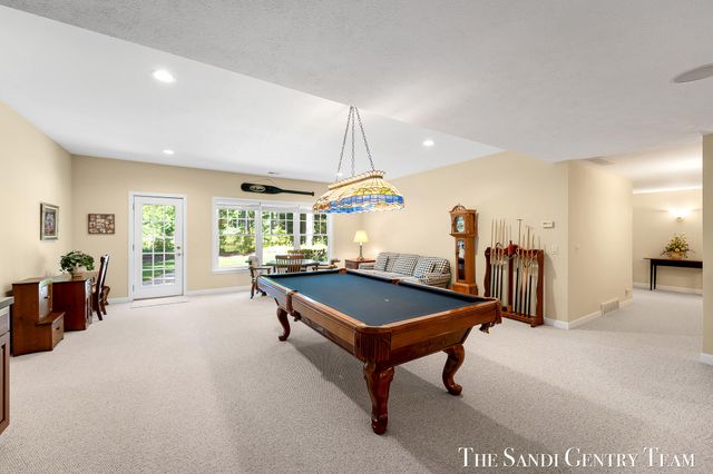 18090 Wildwood Springs Parkway, Spring Lake Twp, MI 49456