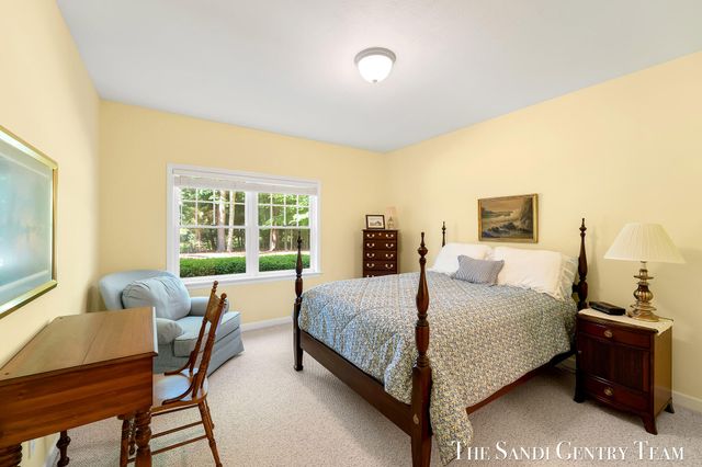 18090 Wildwood Springs Parkway, Spring Lake Twp, MI 49456