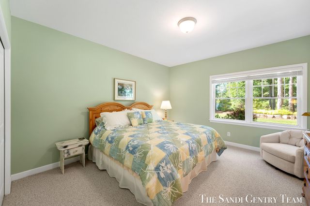 18090 Wildwood Springs Parkway, Spring Lake Twp, MI 49456