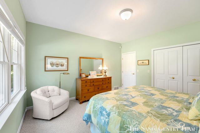 18090 Wildwood Springs Parkway, Spring Lake Twp, MI 49456