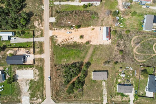 32 Road 5248, Cleveland, TX 77327
