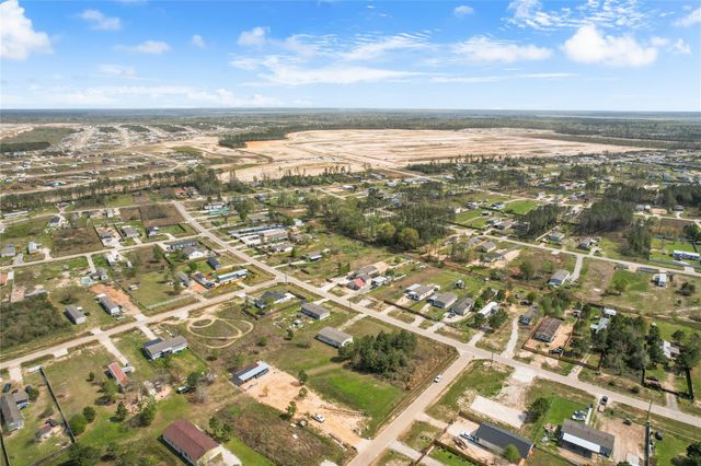 32 Road 5248, Cleveland, TX 77327