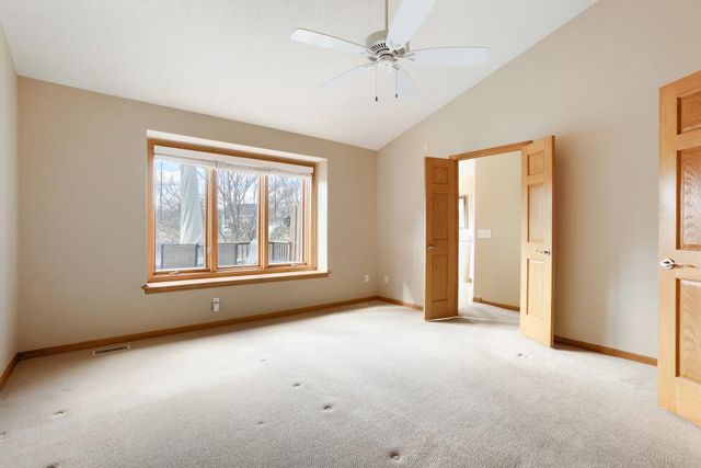 9934 Old Wagon Trail, Eden Prairie, MN 55347