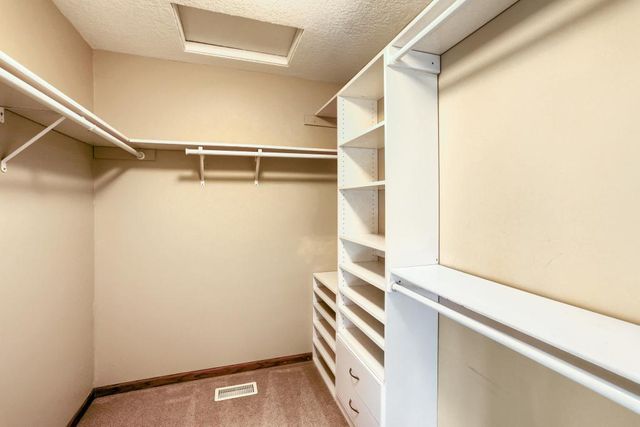 9934 Old Wagon Trail, Eden Prairie, MN 55347