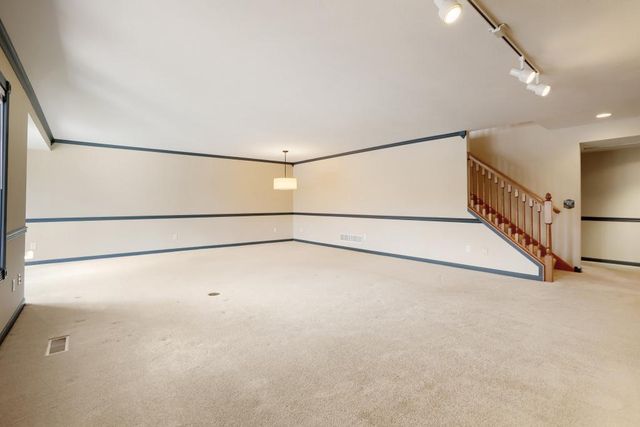 9934 Old Wagon Trail, Eden Prairie, MN 55347