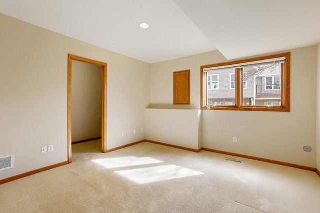 9934 Old Wagon Trail, Eden Prairie, MN 55347