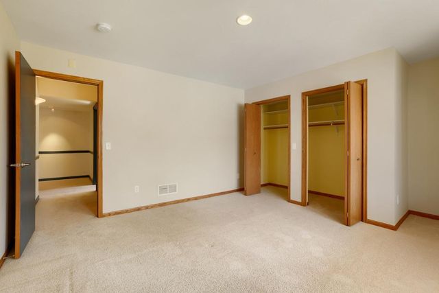 9934 Old Wagon Trail, Eden Prairie, MN 55347