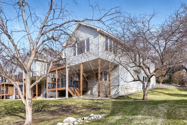 9934 Old Wagon Trail, Eden Prairie, MN 55347