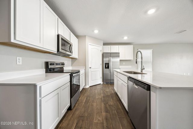 12885 RUBBER FIG Terrace, Jacksonville, FL 32218