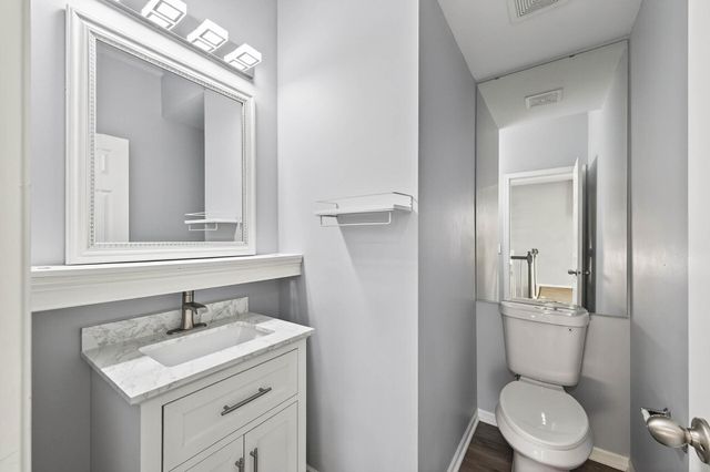 5034 Yuma Lane N, Plymouth, MN 55446