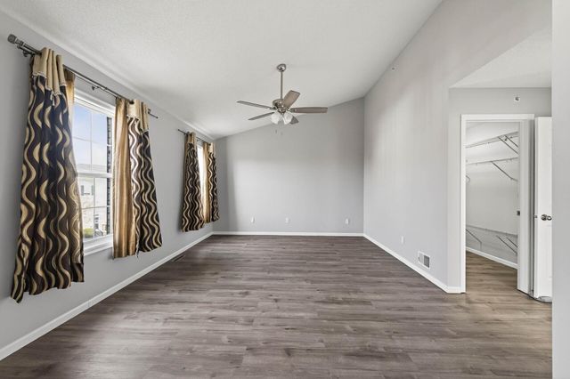 5034 Yuma Lane N, Plymouth, MN 55446